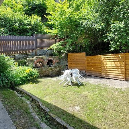Ubytovani Pod Hradbami Nové Město nad Metují Exterior foto