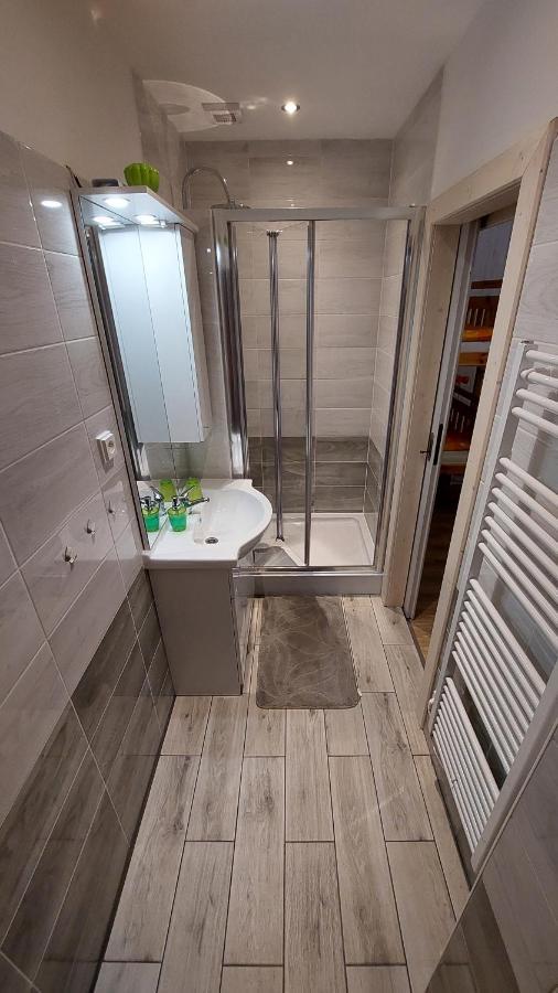 Ubytovani Pod Hradbami Nové Město nad Metují Exterior foto