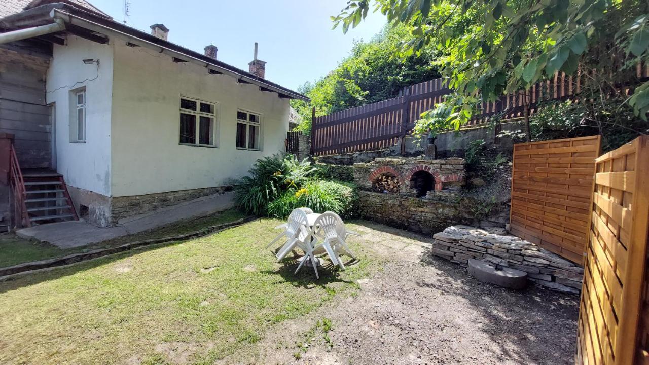 Ubytovani Pod Hradbami Nové Město nad Metují Exterior foto